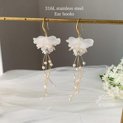 Jellyfish Dangle Earrings, White Jellyfish Earrings, Jellyfish long drop earring, Unique Earrings, Beach Lover Jewelry Gift