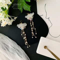 Jellyfish Dangle Earrings, White Jellyfish Earrings, Jellyfish long drop earring, Unique Earrings, Beach Lover Jewelry Gift