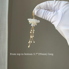 Jellyfish Dangle Earrings, White Jellyfish Earrings, Jellyfish long drop earring, Unique Earrings, Beach Lover Jewelry Gift