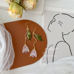 Tulip Floral Earrings, Tulip Flower Wedding Earrings, white flower bridesmaid earrings, summer floral earrings