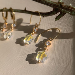 Star huggie hoops - Starburst Huggie Earrings - Glass star earrings